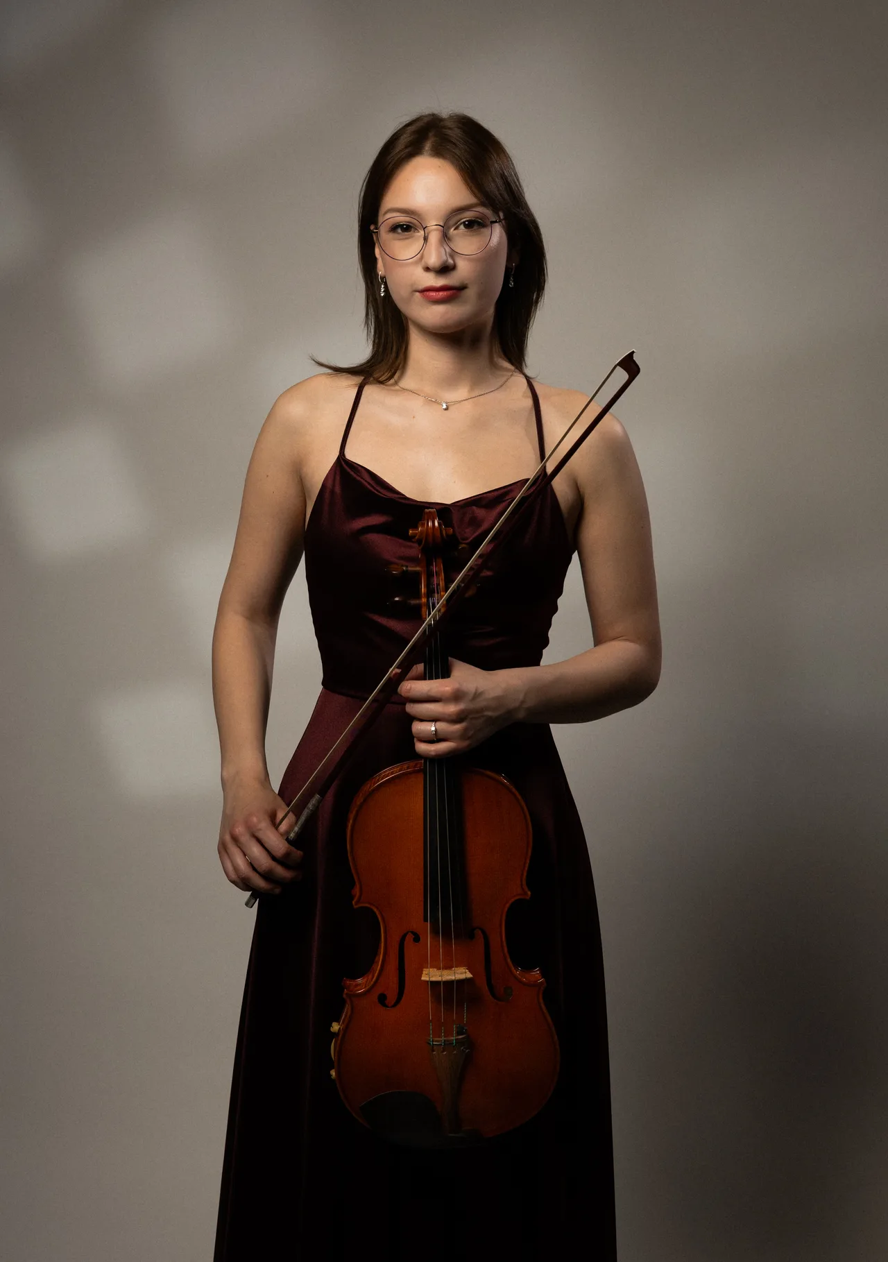 Portret violinistke z violino